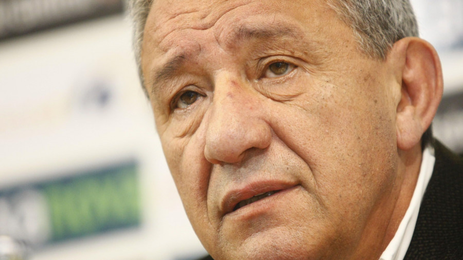 A la quinta va la vencida: Isidro Silveira dará nombre al estadio de A Malata