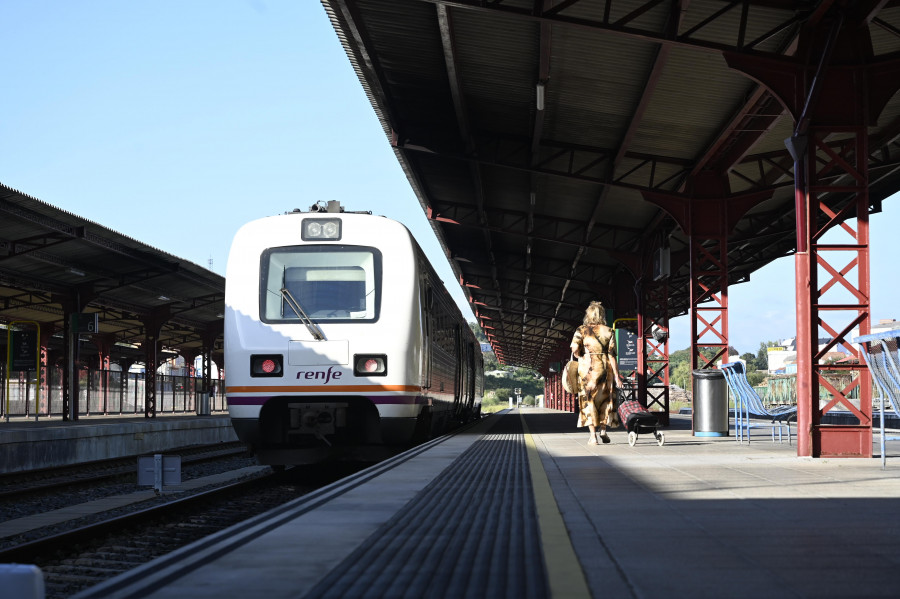 El proyecto que permitiría viajar en tren a Santiago sin pasar por A Coruña no entusiasma