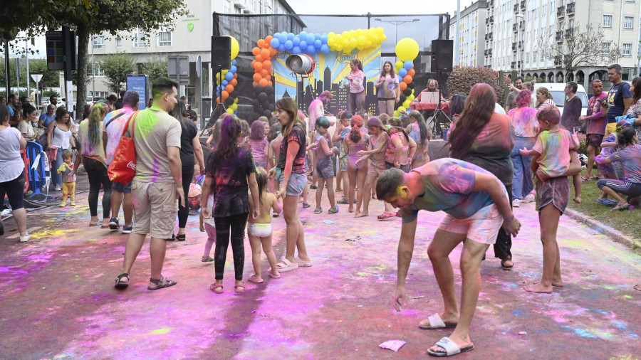 Fiesta infantil, coches clásicos y degustación de marisco en la traca final de las fiestas de Ferrol