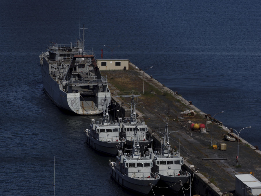Las obras del muelle sur de la Esengra permitirán su plena operatividad con los estándares de la OTAN