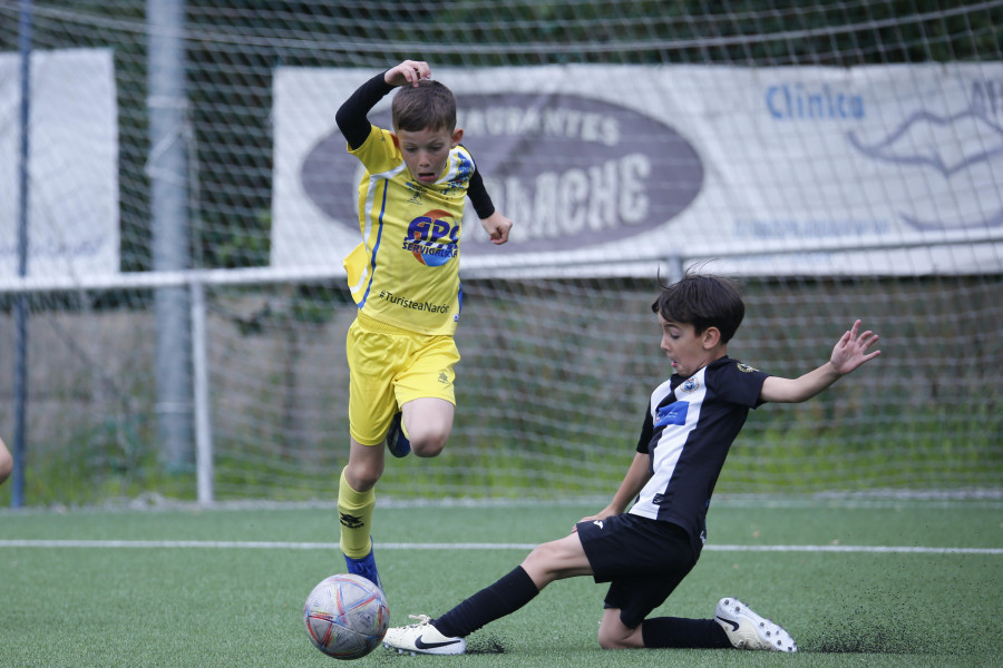 El Torneo Cidade de Narón reúne desde hoy a lo mejor del fútbol joven en Río Seco