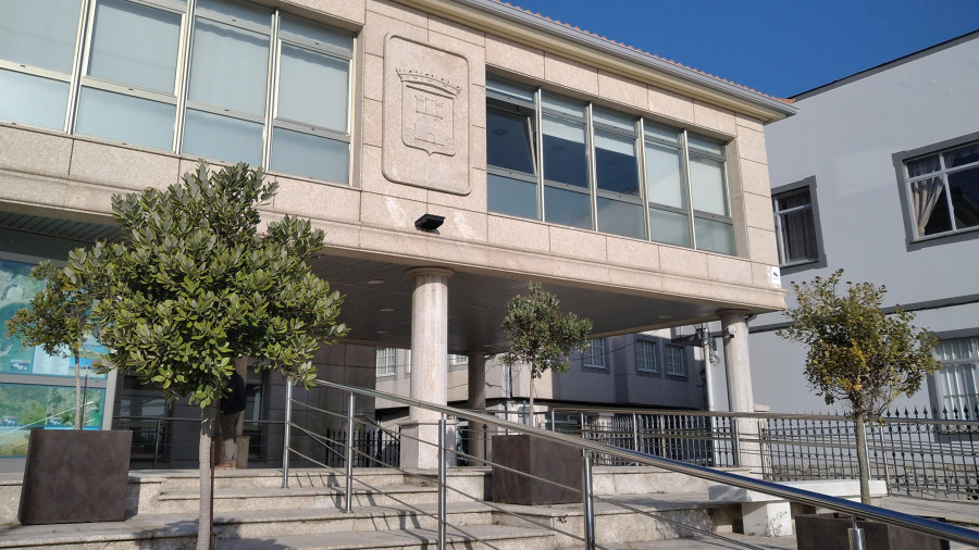 Convocatoria de tres vacantes para plazas de Policía Local en Ares