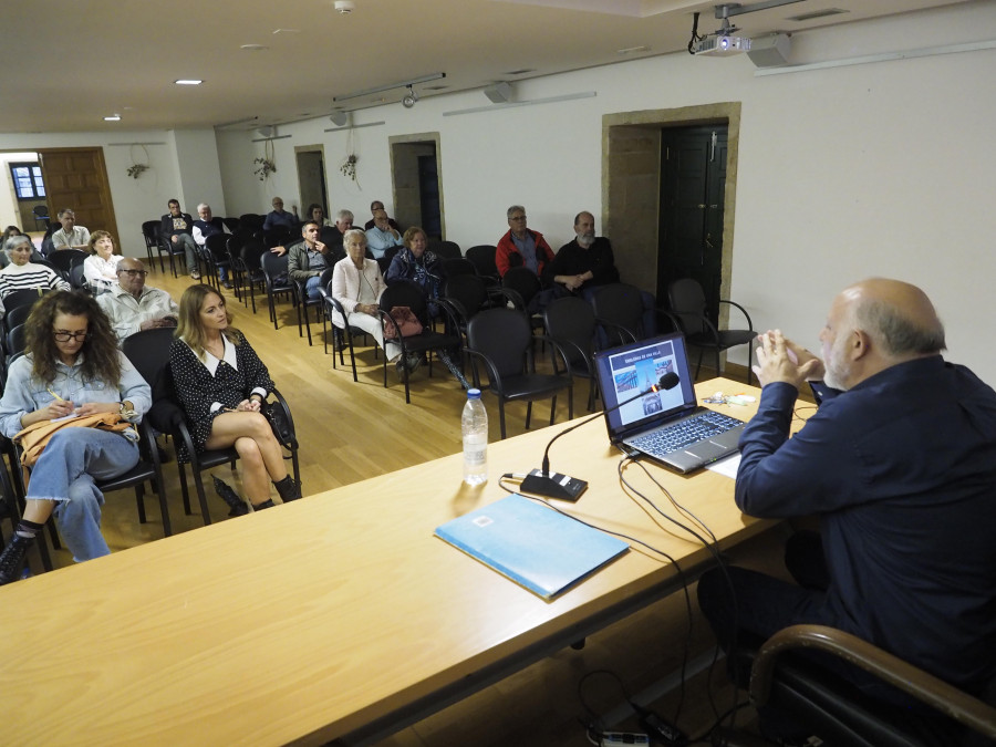 Charla en Pontedeume para celebrar declaración del torreón como BIC