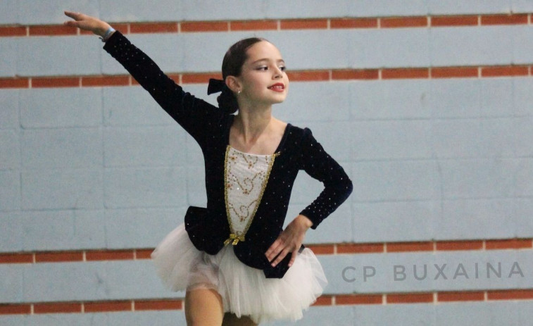 El bronce de Andrea Hermida que la lleva al Estatal alevín de patinaje artístico