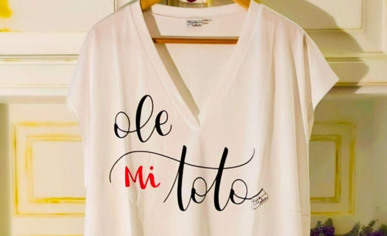 Ricotelia se presenta en sociedad y lanza sus camisetas “Ole mi toto”