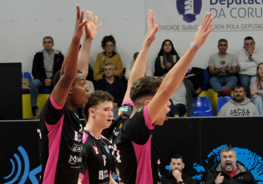 El Intasa San Sadurniño consigue el triunfo en el primero de sus dos duelos