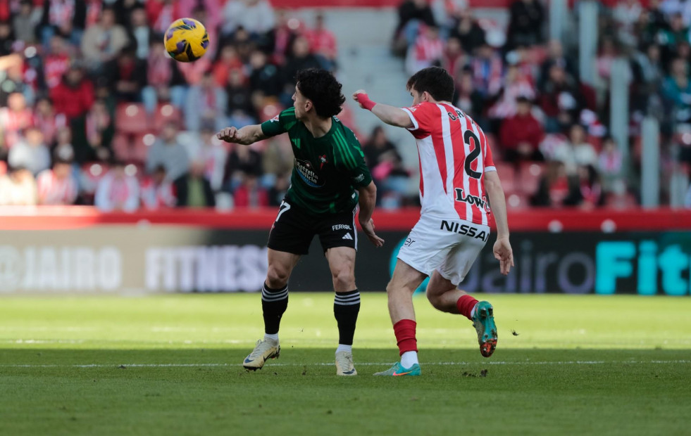 El Racing arrolla al Sporting de Gijón
