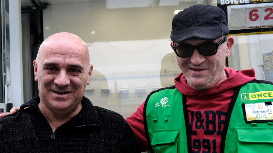 Los Maroño, los "hermanos de la suerte" que llevan tres décadas repartiendo premios en Ferrol