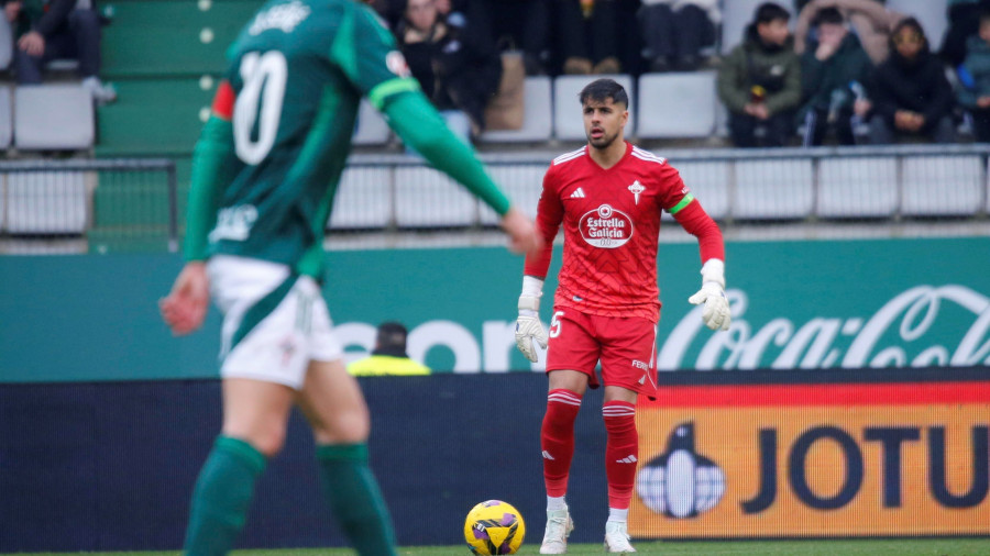 Jesús Ruiz vuela en un Racing de Ferrol que se hunde