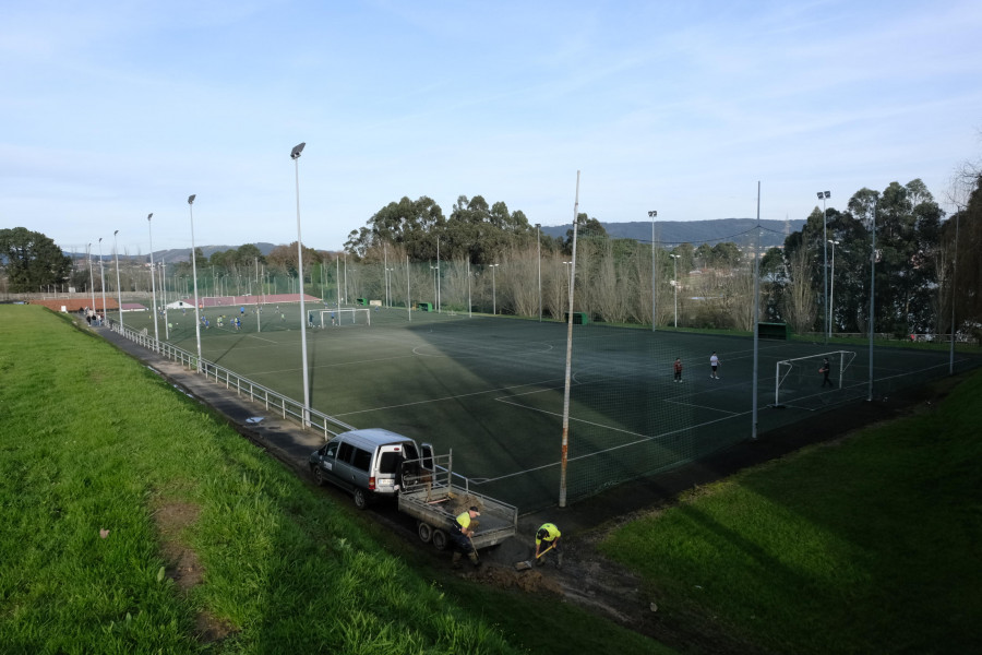 Luz verde a la reforma de los campos de fútbol 8 de Caranza