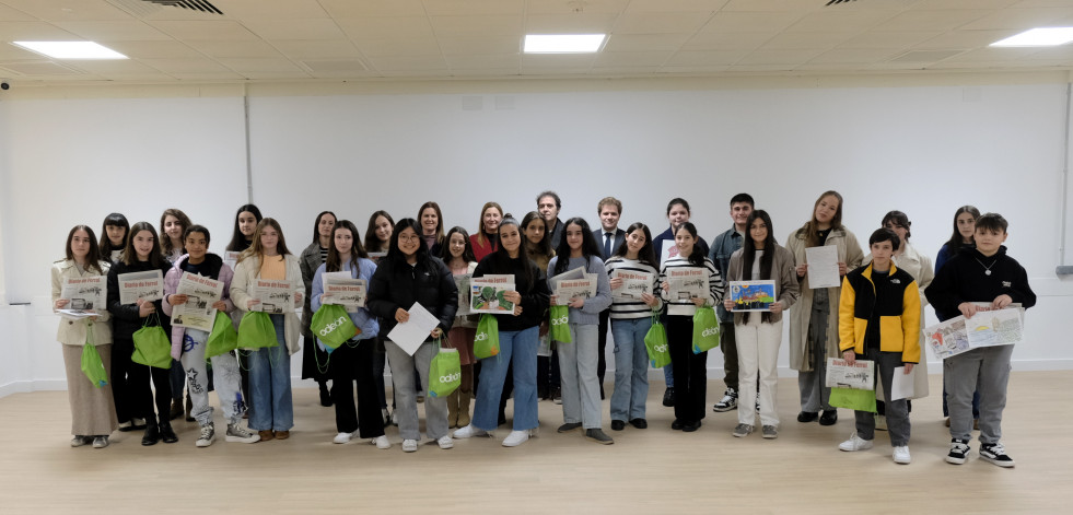 Las imágenes de la entrega de premios de dibujo y redacción de Diario de Ferrol en su nueva sede