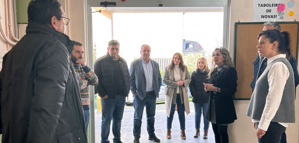 El CEIP San Isidro de Neda estrena un nuevo ascensor financiado por la Xunta
