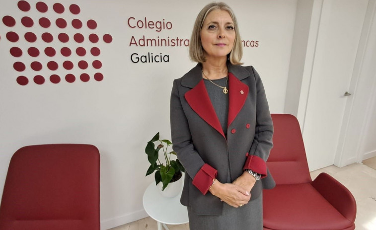 Teresa Suárez, administradora de fincas: “Las licencias para un ascensor en Ferrol no pueden tardar un año y medio”