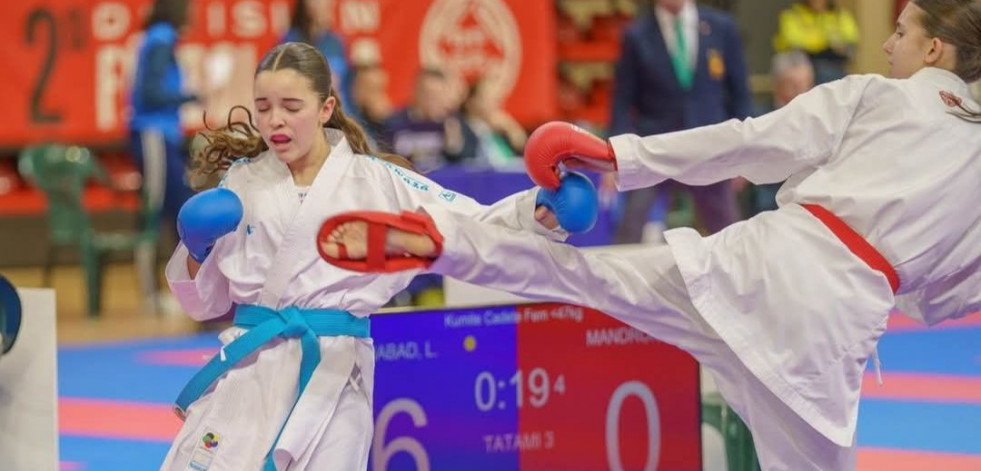Lía Penabad, “top 10” en la Liga Nacional de karate