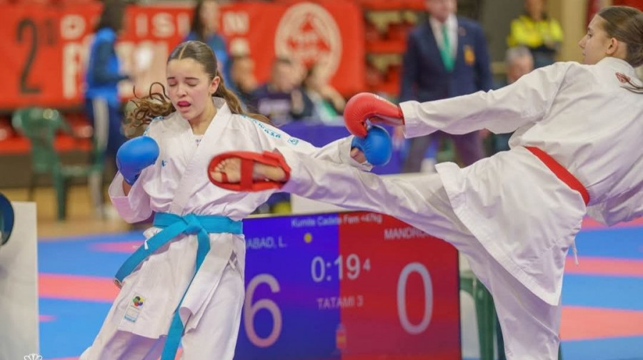 Lía Penabad, “top 10” en la Liga Nacional de karate