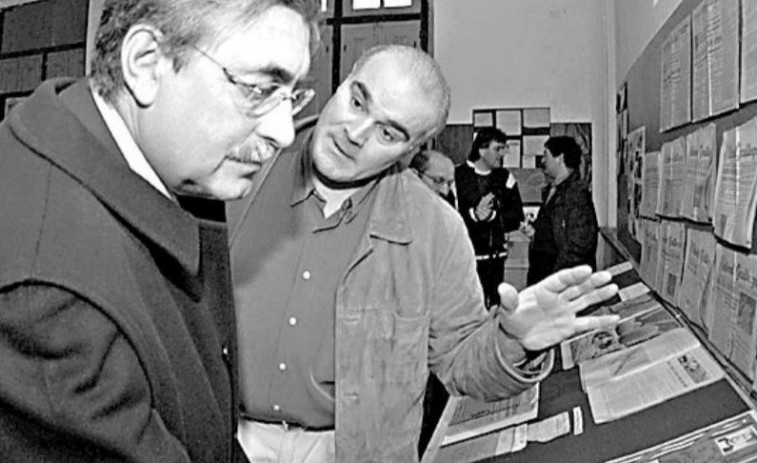 Hace 20 años | Ortigueira hace un recorrido de su siglo por la educación en la muestra “Cen anos da escola”