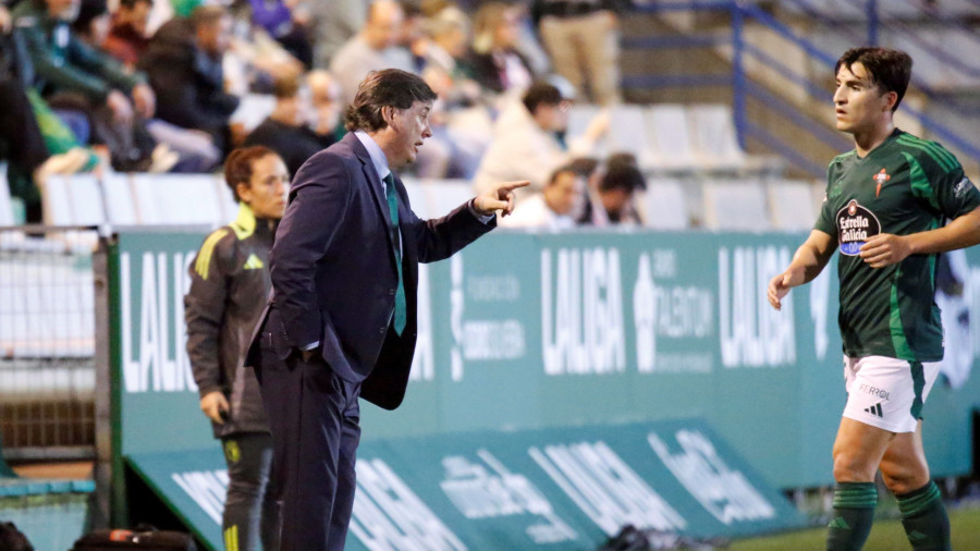 Alejandro Menéndez, entrenador del Racing de Ferrol: "Nuestro caballo de batalla es el gol, a favor y en contra"