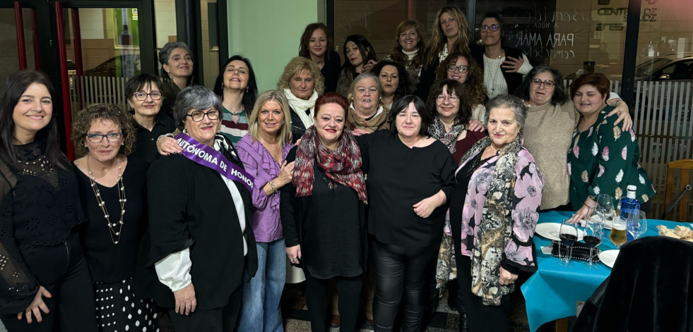 Encuentro de mujeres autónomas en Ares para celebrar el Día Internacional de la Mujer