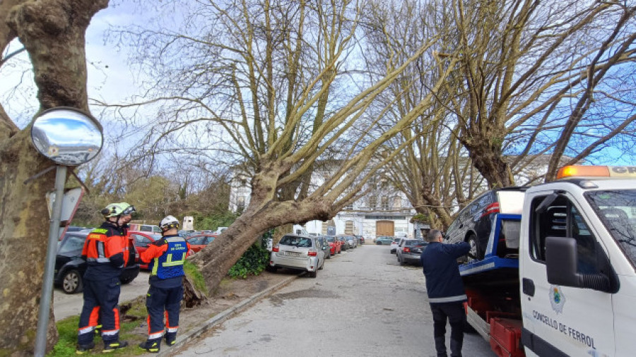 El temporal deja más de 260 incidencias en Galicia: tejados levantados, clases suspendidas y varios heridos