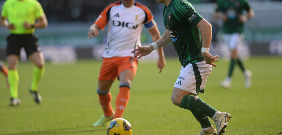 La afición del Racing de Ferrol, a trasnochar en su desplazamiento a Oviedo