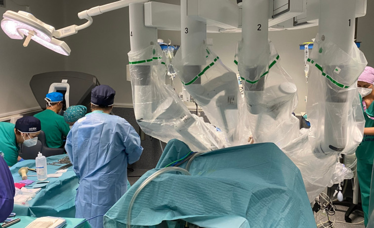 A Área Sanitaria incrementou un 45% as cirurxías robóticas