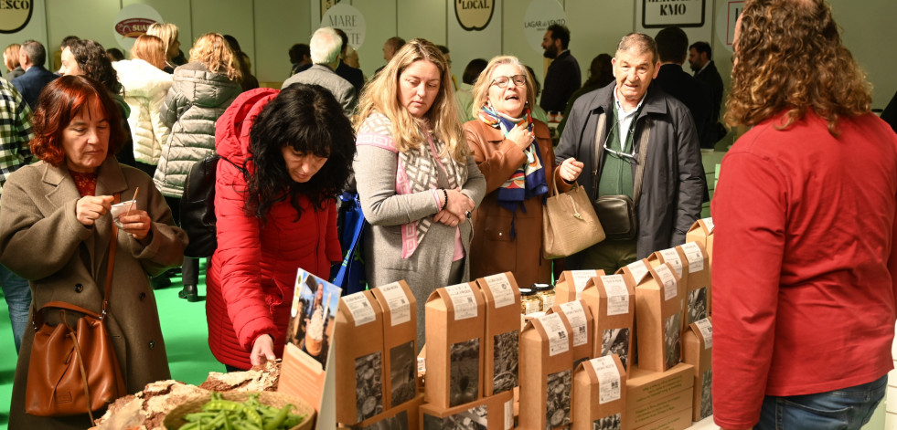 Víctor Basante, del 'Arrueiro' de Laxe, gana el premio a mejor cocinero gallego 2025 en el Fórum Gastronómico