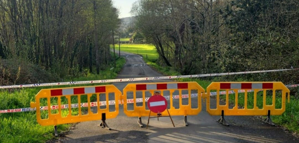 Cierre al tráfico en un vial de Valdoviño que debe arreglar el Concello de Ferrol