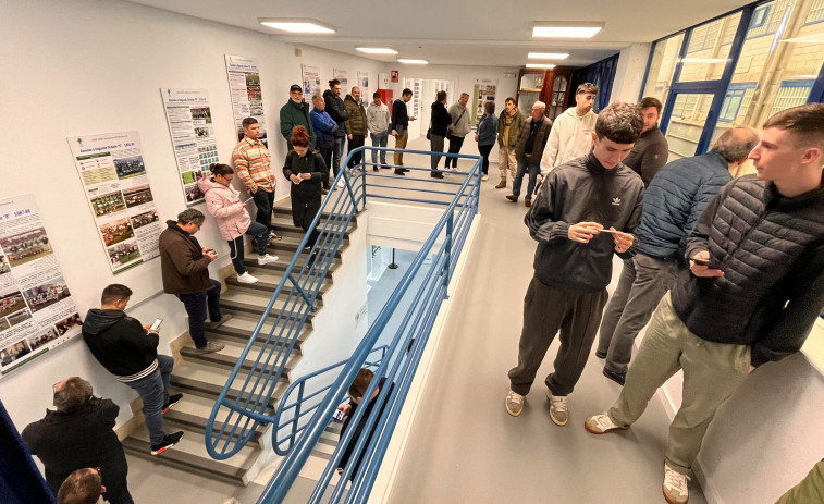 Entradas agotadas para un estadio de A Malata que puede superar su récord