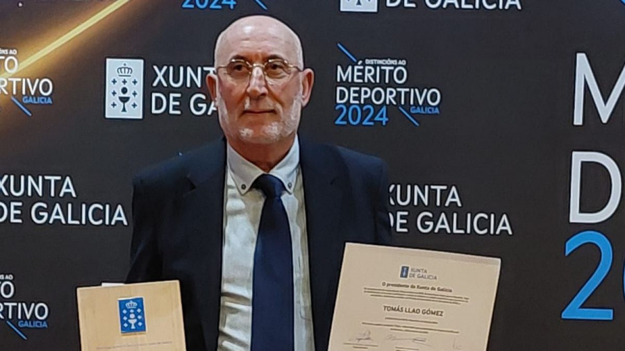 Tomás Llao, Manuel Seco y Javier Gómez Noya, reciben la distinción al mérito deportivo