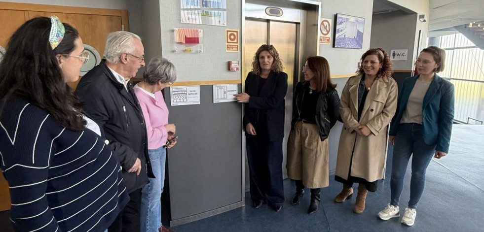 Dan comienzo los trabajos de instalación de pictogramas en las instalaciones del Pazo