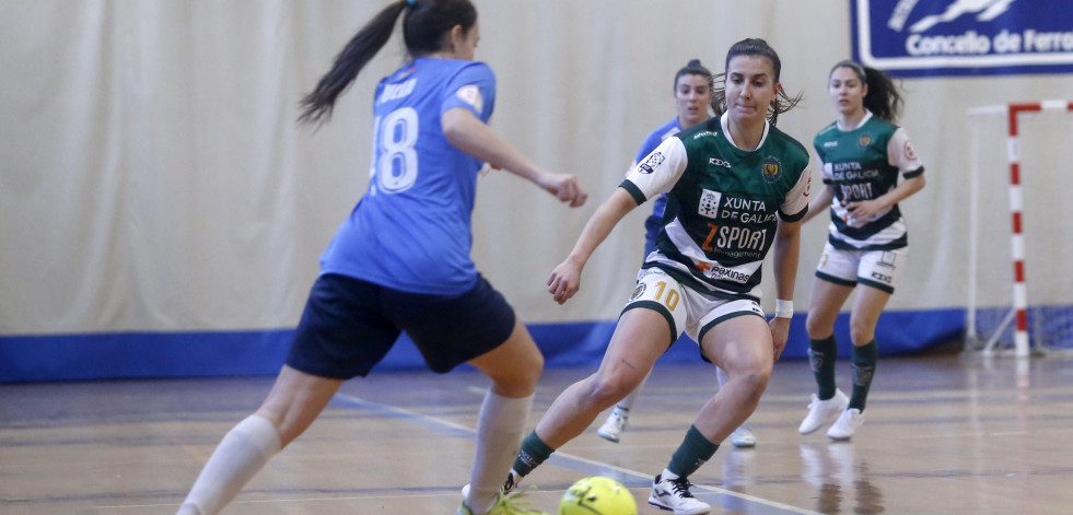 Un triplete de Noelia Rodríguez tumba a  un Valdetires Ferrol que luchó hasta el final (3-2)
