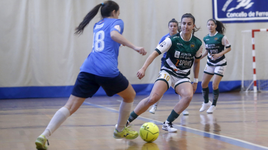 Un triplete de Noelia Rodríguez tumba a  un Valdetires Ferrol que luchó hasta el final (3-2)