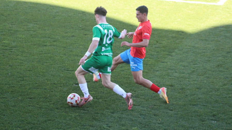 El Somozas consigue un valioso punto en su visita a la UD Ourense (0-0)