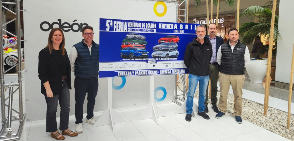 Más de 300 vehículos de ocasión se dan cita hasta el domingo en el aparcamiento de Odeón