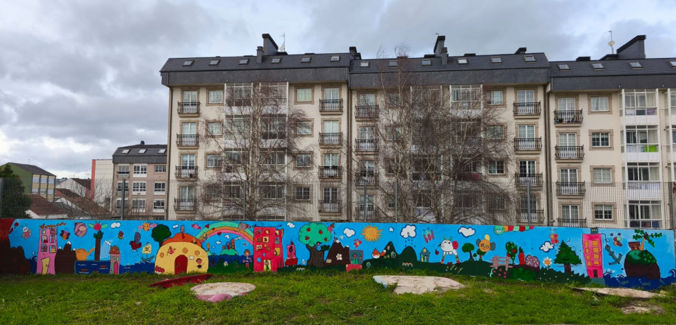Cerca de 350 estudiantes participaron en la elaboración de murales en los centros de Narón