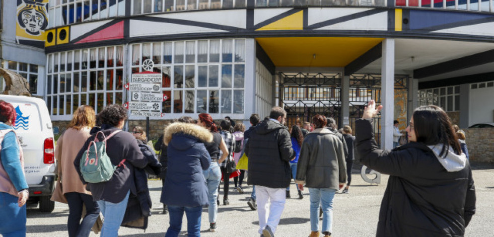 Sargadelos recorre a dar vacacións mentres reforma a planta de Cervo