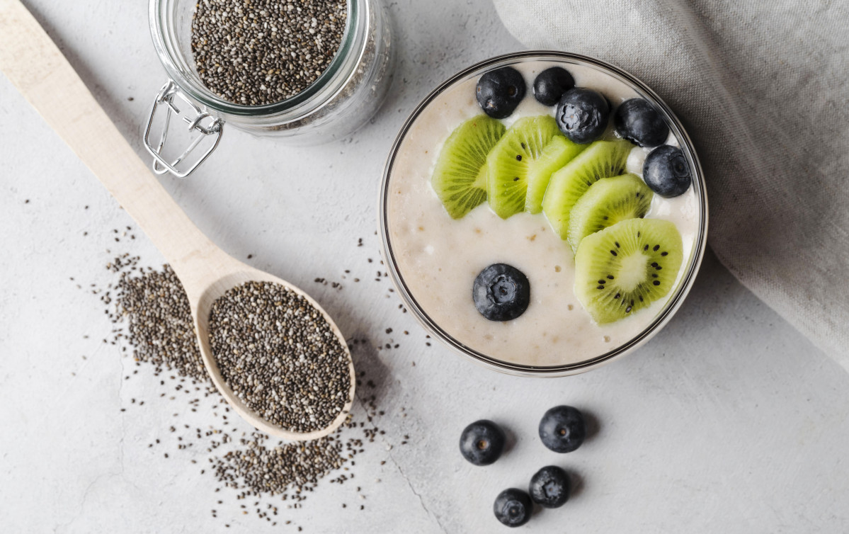 Organic seeds milk with kiwi blueberry
