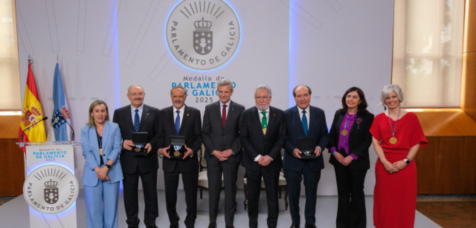 Rueda aboga en las Medallas del Parlamento por 