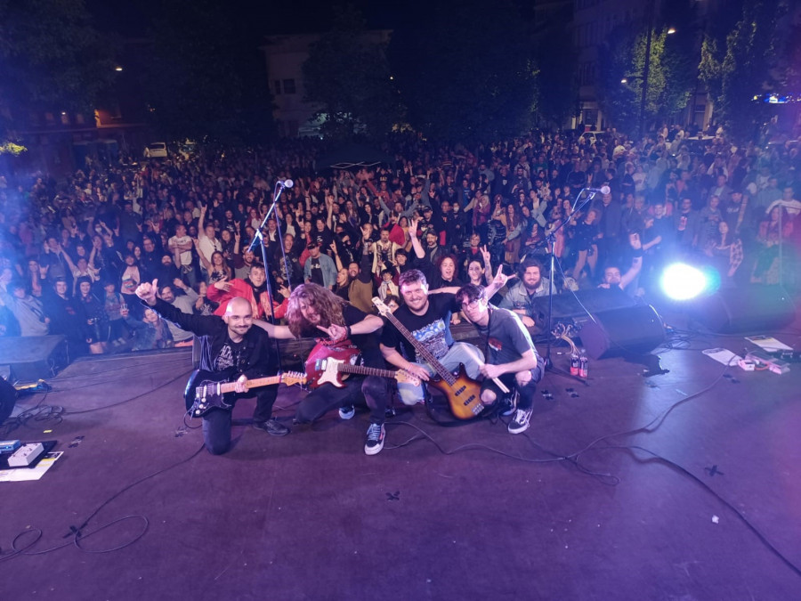 Far Away Place celebran un histórico aniversario: de tocar en el instituto a “petar” La Room