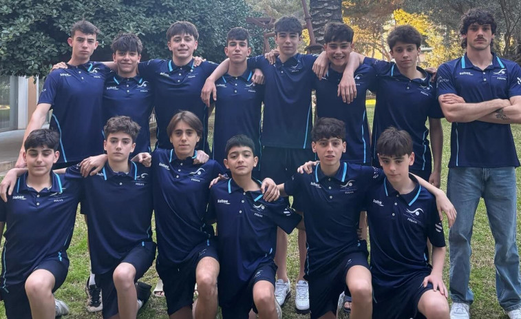 El futuro del waterpolo ferrolano firma el decimotercer lugar con Galicia en Mallorca