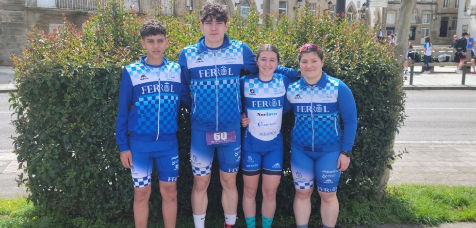 Los júnior locales Suárez, Riola, Piñón y Solsona dominan el Gallego de duatlón supersprint