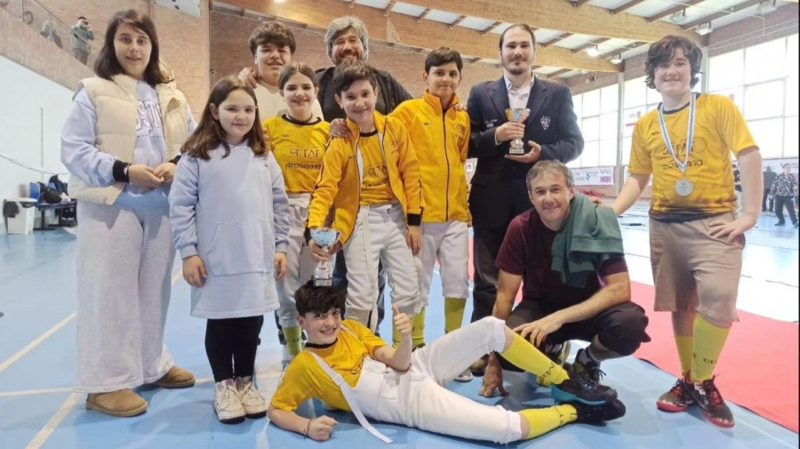 El Club Tres Armas Ferrol domina el Gallego M13 con el oro y la plata de Pazos y Vergara