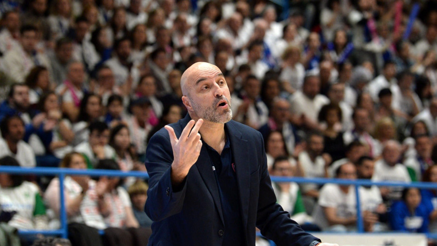 Lino López, entrenador del Baxi Ferrol: "La prórroga se nos escapó por pequeños detalles"