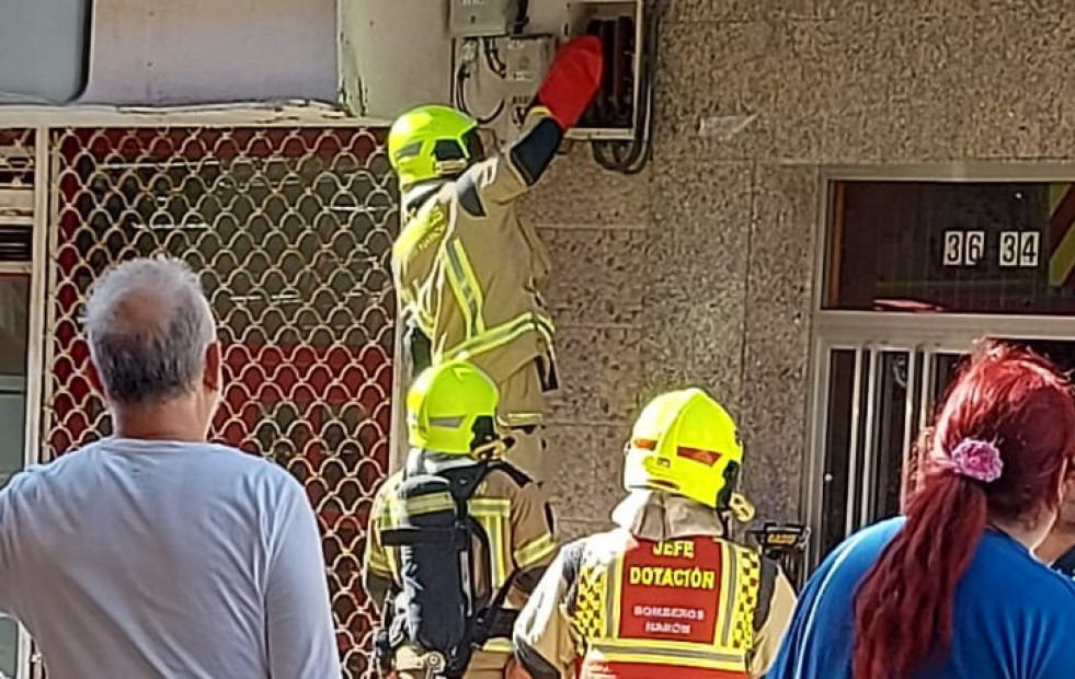 Una rata electrocutada provoca un cortocircuito en una vivienda de Narón