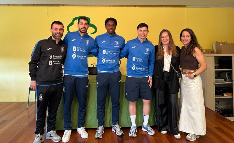 O Parrulo Ferrol continúa con sus visitas a los colegios de la comarca
