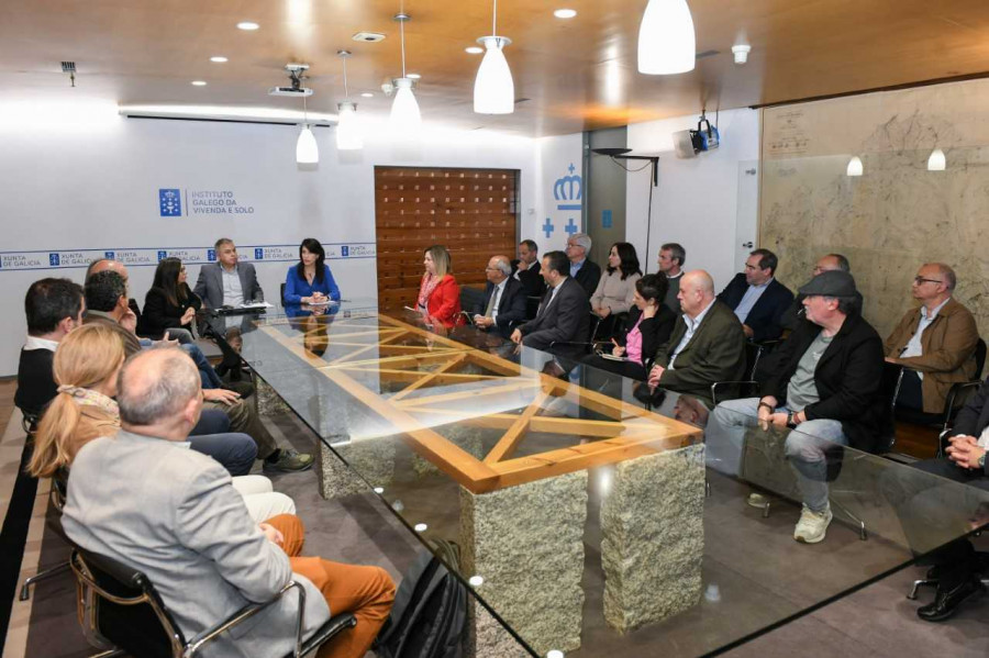 La Xunta anima a promotores y cooperativas a ofertar por las parcelas libres de O Bertón