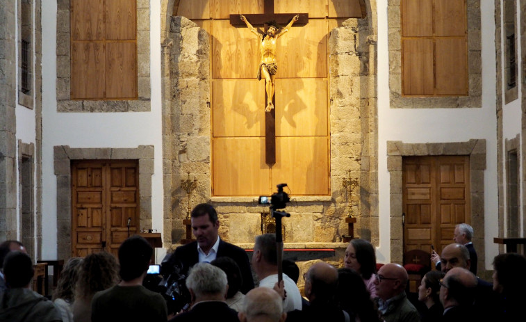 La iglesia espera ya con las puertas abiertas el regreso de la virgen este Viernes de Dolores en Ferrol