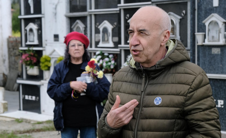 Xosé M. Suárez, historiador: “Non podemos transmitir a idea de que a República é pasado e rematou”