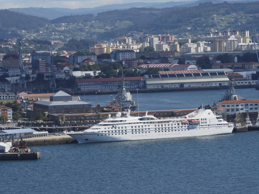 Los cruceristas toman las calles
