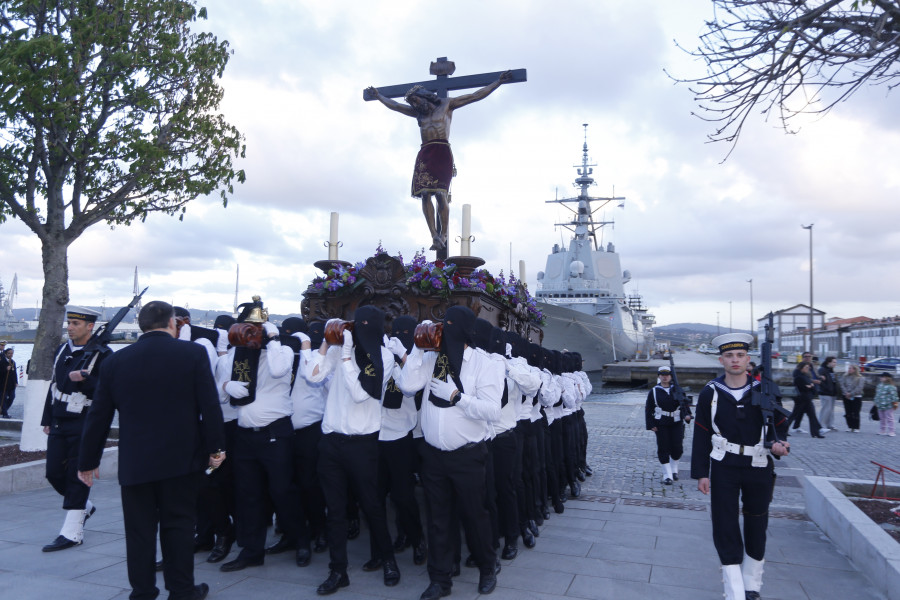 La Armada, la Iglesia y el pueblo